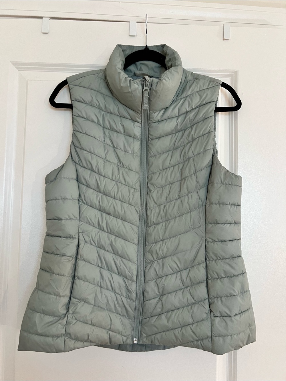 Old Navy Quilted Puffer Vest